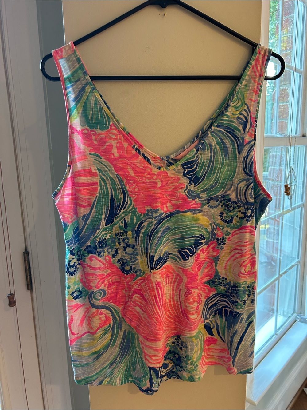 Lilly Pulitzer Pink Multicolor Blue Green Floral Top Medium V neck and V back